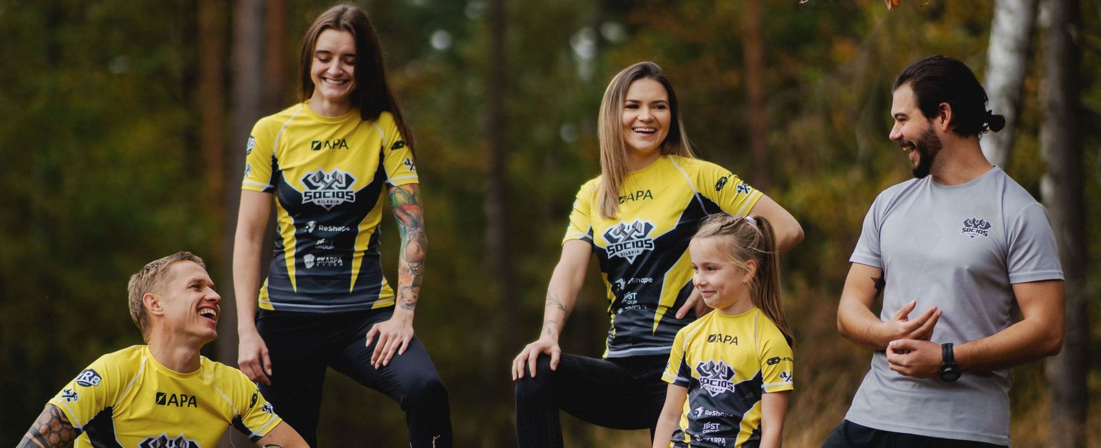 Socios Silesia obstacle racing team in yellow and black shirts